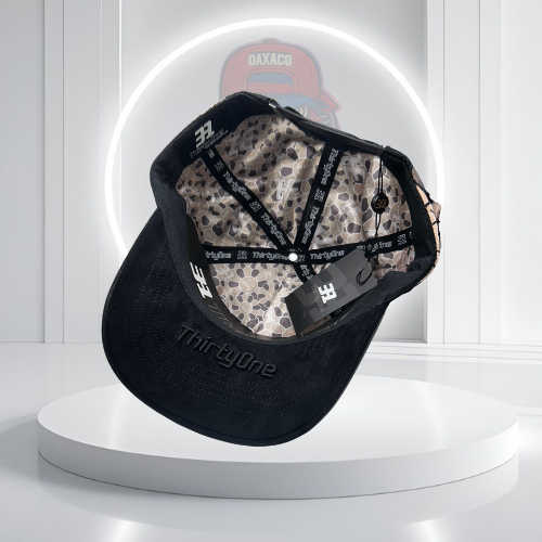 31 Hats Murakami